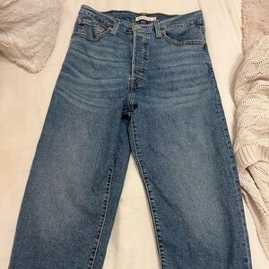 Levis ribcage jeans